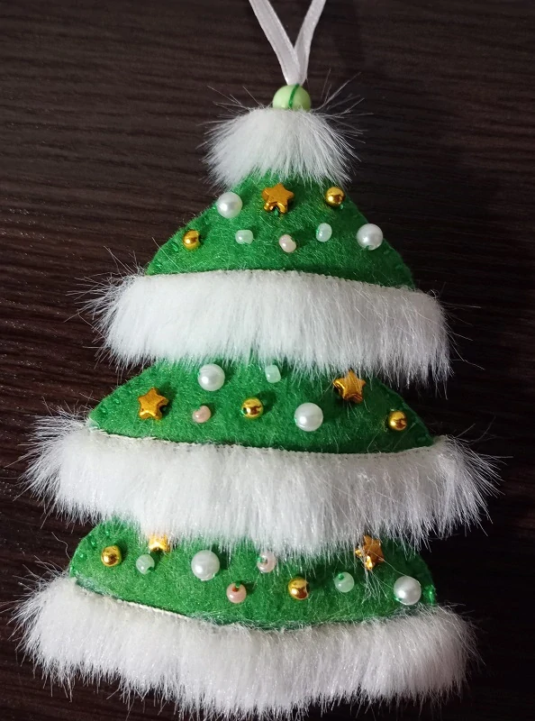 Vianočné ozdoby Kožušinový stromček 12cm