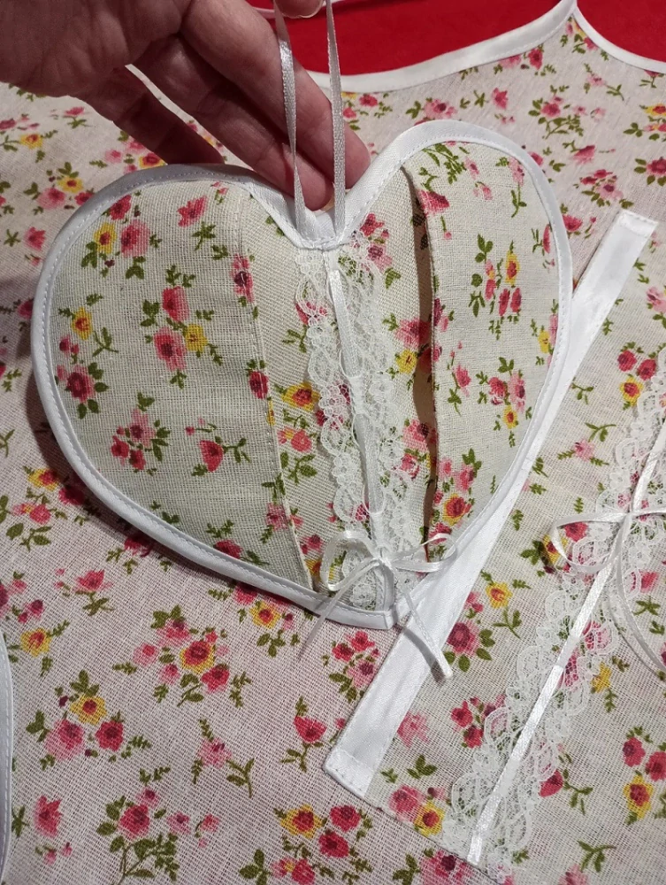 Kuchynský set - Dámska zástera + Chňapka srdiečko + Utierka